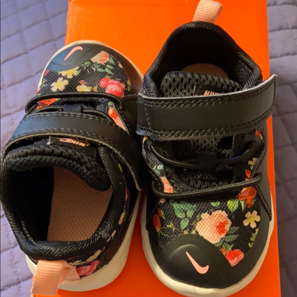 Infant Nike